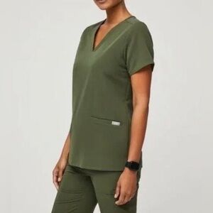 Figs Casma three-pocket scrub top Women’s X Small Green Nurse Technical